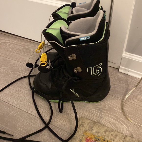 Burton Kids snowboarding shoe - Picture 2 of 5